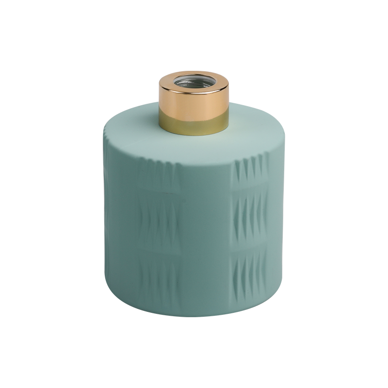 Aqua Green Fragrance Bottle na may Gold Cap
